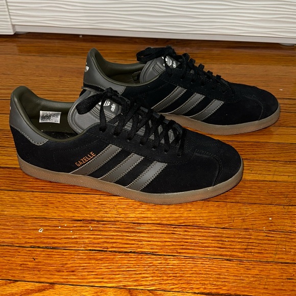 adidas Other - Adidas Gazelle men’s Sneakers